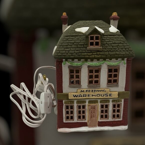 Dept. 56 Dickens' Village Series Fezziwig's Warehouse Christmas Decor Village - Picture 10 of 10